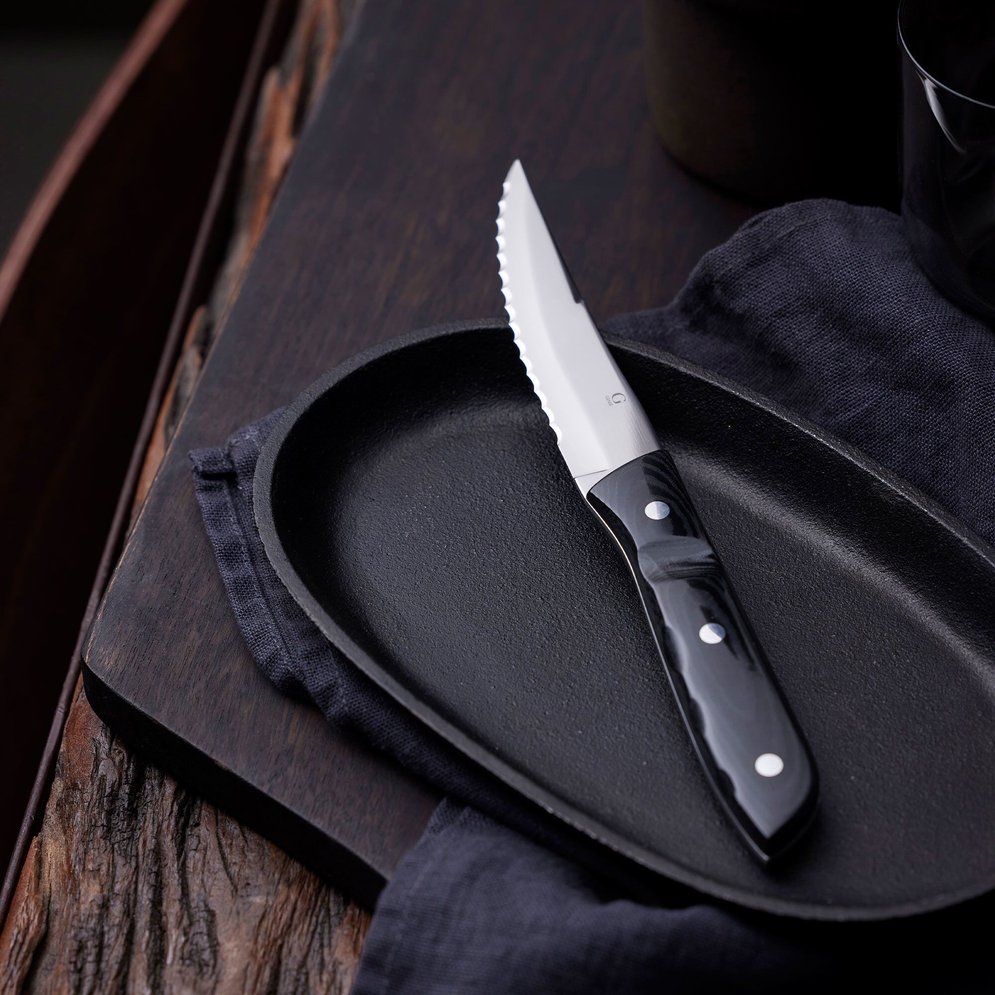 Old Farmer Micarta Steakkniv     Dele  Sort Stål