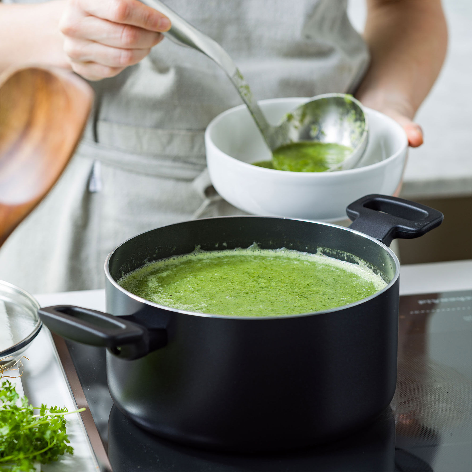 Greenpan Essence Gryde Med Låg 24 Cm  Sort